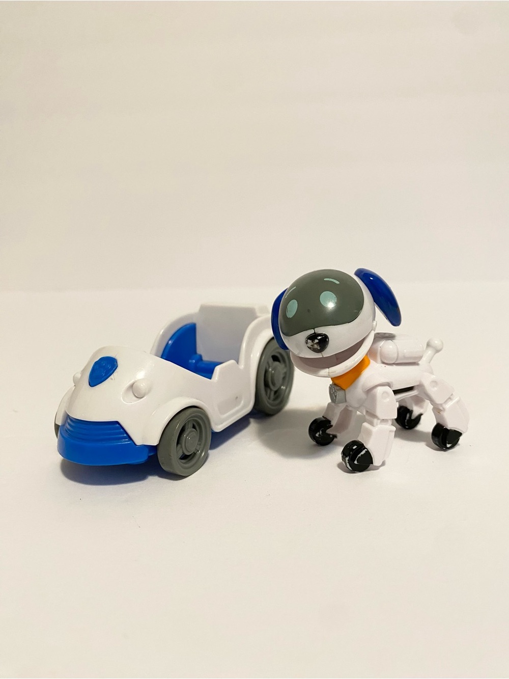 Paw Patrol Robo Dog Car + Figure White Vehicle Mission Cruiser Robot Spin Master